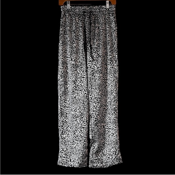 Tart Pajamas Set Size Small Black & White NEW WITH TAGS - Picture 3 of 9